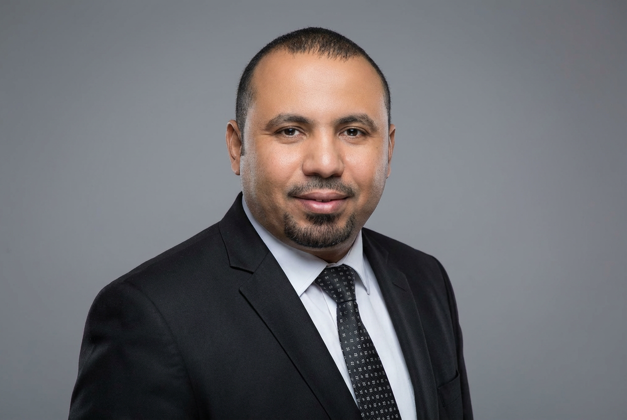 السيرة الذاتية للدكتور وحيد عبد العال | شهادة في النباتات الطبية